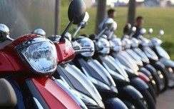 Cục Đăng kiểm thúc doanh nghiệp dán nhãn năng lượng cho xe máy