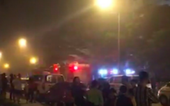 Nghệ An: Cứu dân thoát khỏi đám cháy chung cư, 1 cảnh sát PCCC bị ngạt khói