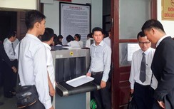 An ninh thắt chặt ngày đầu xét xử luật sư Trần Vũ Hải
