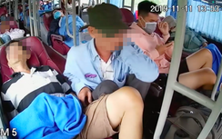 Video: Nghi dính thuốc mê, người đàn ông bị khoắng sạch đồ trên xe khách