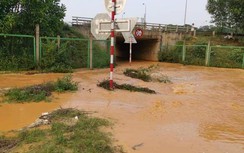 Đường ống nước sạch sông Đà lại vỡ, Viwasupco ngừng cấp nước tối nay