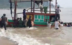 Kịp thời tiếp cận tàu gặp nạn trên biển Hà Tĩnh, cứu sống 3 ngư dân