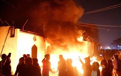Người biểu tình đốt cháy Lãnh sự quán Iran ở Iraq