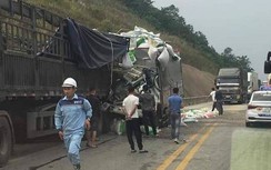 Tai nạn trên cao tốc Nội Bài - Lào Cai, 1 người chết, nhiều người bị thương