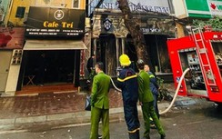 Hà Nội: 15 phút dập tắt đám cháy quán karaoke Nhất Thống trên phố Thi Sách