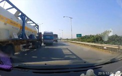 Video: Bất chấp nguy hiểm, tài xế xe khách "tạt đầu" xe bồn chở hóa chất
