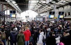 Giao thông, du lịch ở Pháp ảnh hưởng nặng vì đình công
