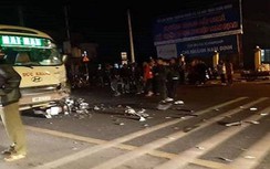 Nam Định: Ô tô khách tông 2 xe máy, 1 người tử vong tại chỗ