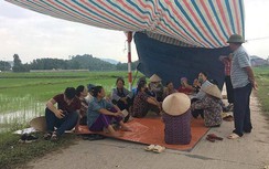 Hà Nội: Dân lại chặn xe chở rác vào bãi Nam Sơn
