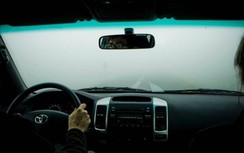 Lái xe gặp phải sương mù cần chú ý điều gì để đảm bảo an toàn?