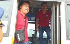 Bị TTGT kiểm tra, tài xế xe buýt Phúc Xuyên dọa gọi giám đốc để.. nghỉ việc