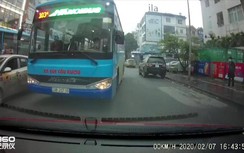 Video: Xe buýt ngang ngược lấn làn khiến nhiều người bức xúc