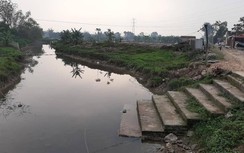 Tranh cãi trách nhiệm kênh nước sinh hoạt ở Bắc Giang ô nhiễm nghiêm trọng