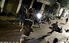 Video: Nhóm đối tượng trộm cắp xe máy bị người dân tập kích, đánh tơi tả