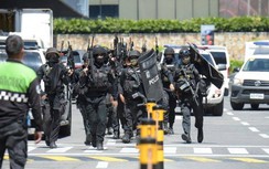 30 người bị một kẻ có súng bắt làm con tin ở thủ đô Manila, Philippines