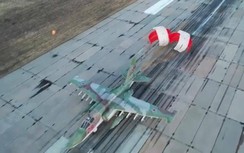 Video: Nga cho cường kích Su-25SM3 tập luyện bắn đạn thật