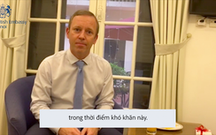 Đại sứ Anh nói tiếng Việt siêu dễ thương cảm ơn bác sĩ, Chính phủ Việt Nam