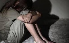 Truy tìm nghi phạm hiếp dâm trẻ dưới 16 tuổi