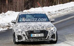 Audi RS3 Sportback bất ngờ lộ diện ngoại thất khi đang chạy thử trên đường