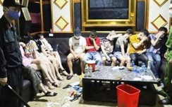 Bất chấp lệnh cấm, 11 "nam thanh nữ tú" đi hát karaoke bị cách ly 14 ngày