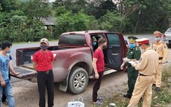 Quảng Trị: Chặn đứng ô tô chở 6 người vượt biên từ Lào về trốn cách ly