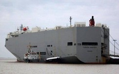 Tàu Ro-Ro có thuyền trưởng tử vong rời cảng Tân Vũ