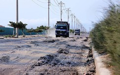 Đoàn xe quá tải cày nát đường trục Khu kinh tế Nhơn Hội