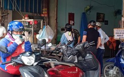 Ngày đầu Đà Nẵng cho bán đồ ăn mang về: Người dân thực hiện ra sao?
