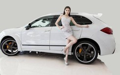 Ngắm vẻ đẹp thiên thần của người mẫu bên chiếc Porsche Cayenne