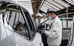 Trung Quốc giãn thuế, hỗ trợ tài chính cho người mua ô tô