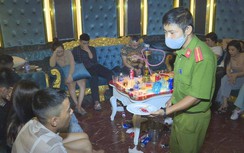 34 nam thanh nữ tú sử dụng ma túy trong quán karaoke ở Đắk Lắk