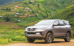 Toyota Fortuner bất ngờ giảm giá mạnh tất cả các phiên bản