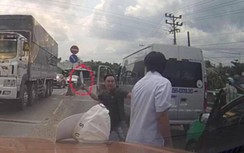 Công an điều tra vụ tài xế taxi bị chém phải khâu 10 mũi ở Tiền Giang