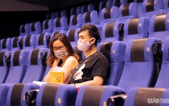 Hà Nội: Rạp chiếu phim thưa khách trong ngày đầu mở cửa trở lại