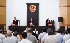 Bắt tạm giam 2 cựu Chủ tịch Đà Nẵng ngay sau khi kết thúc phiên tòa
