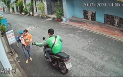 Video: Thanh niên mặc áo Grabbike cướp giật điện thoại nhanh như chớp