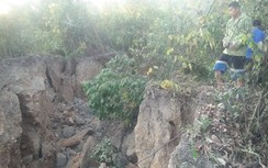 Cận cảnh bãi thải có nguy cơ vùi làng ở Thái Nguyên