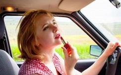 Những thói quen xấu khó bỏ của tài xế