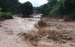 Hà Giang mưa lớn, một phụ nữ bị sét đánh tử vong