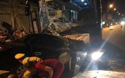 Xe con đấu đầu xe khách ở TP. Sầm Sơn, 1 tài xế tử vong tại chỗ