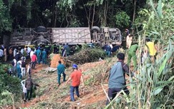 Vụ tai nạn ở Kon Tum: Tài xế la lớn "xe mất thắng" trước khi lao vực