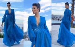 Video: Á hậu Hoàng Thùy lên nóc nhà "quẩy" catwalk cực chất