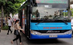 Vì sao xe buýt Hà Nội chưa hấp dẫn hành khách?