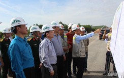 Bộ trưởng Nguyễn Văn Thể kiểm tra thi công dự án cao tốc Cam Lộ - La Sơn