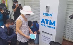 Cận cảnh "ATM khẩu trang" miễn phí đầu tiên hoạt động tại TP.HCM