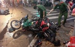 Cô gái trẻ lái ô tô đâm 7 xe máy, hàng loạt người bị thương ở TP.HCM