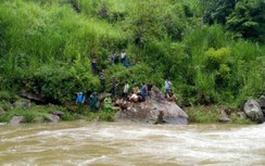 Lào Cai: Huy động hàng trăm người tìm kiếm người đàn ông bị nước cuốn trôi