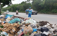 Hà Nội: Ùn ùn đổ trộm phế thải trên Đại lộ Thăng Long