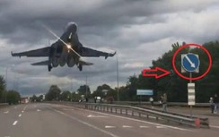 Video: Su-27 của Ukraine suýt gây thảm họa khi hạ cánh trên đường cao tốc