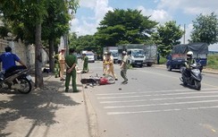 Lao xe vào cột điện, người đàn ông chết tại chỗ ở KCN Tân Bình